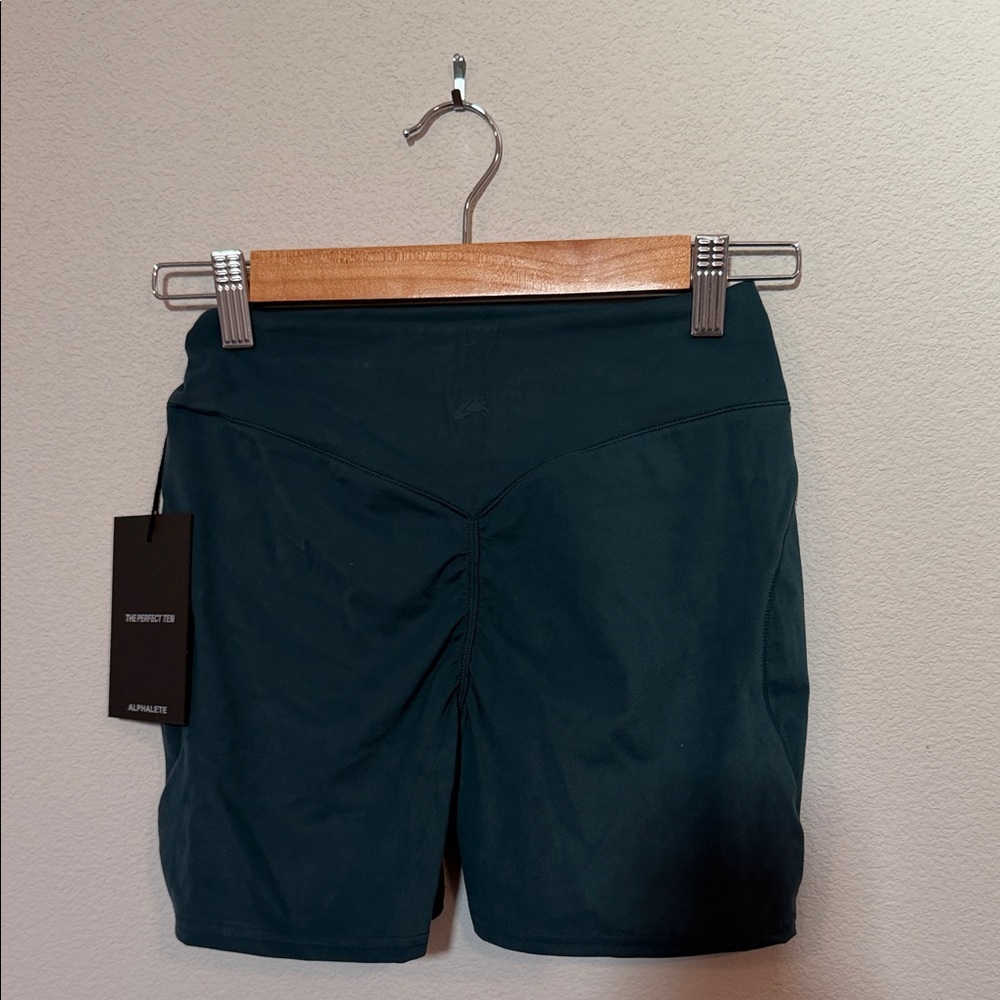 Alphalete NWT Deep Teal High-Rise Bike Shorts - Picture 2 of 4
